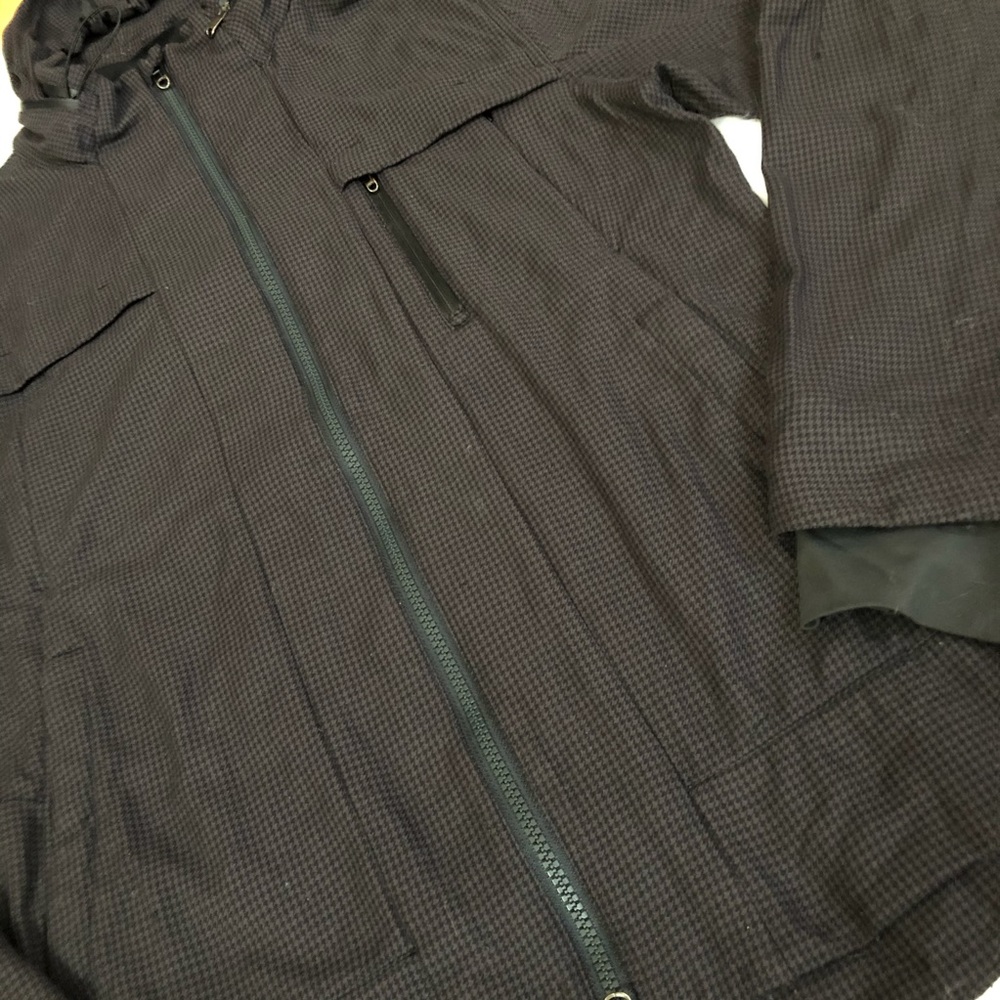 Lululemon Relay Jacket Houndstooth Swift Blck Sz L - Picture 3 of 8